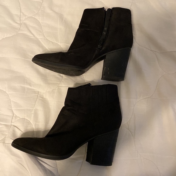 Madden Girl Black booties - Picture 2 of 3